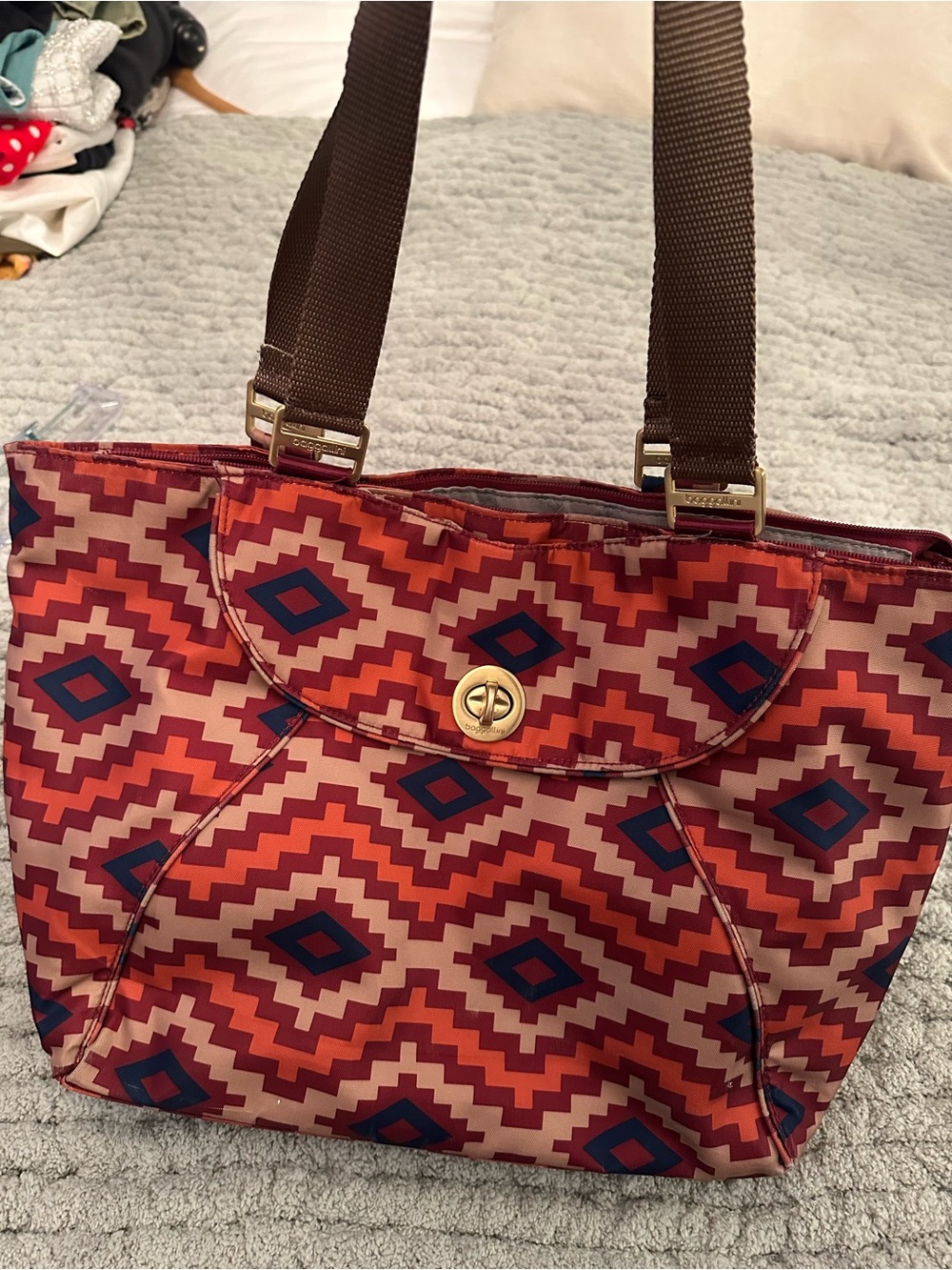 Baggallini Alberta Travel Tote Aztec Geometric Print Laptop Shoulder Bag